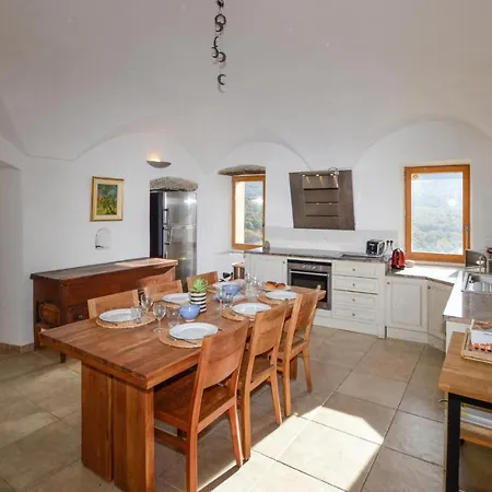 4 Bedroom Gorgeous In Montegrosso