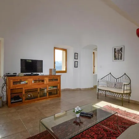 4 Bedroom Gorgeous In Montegrosso